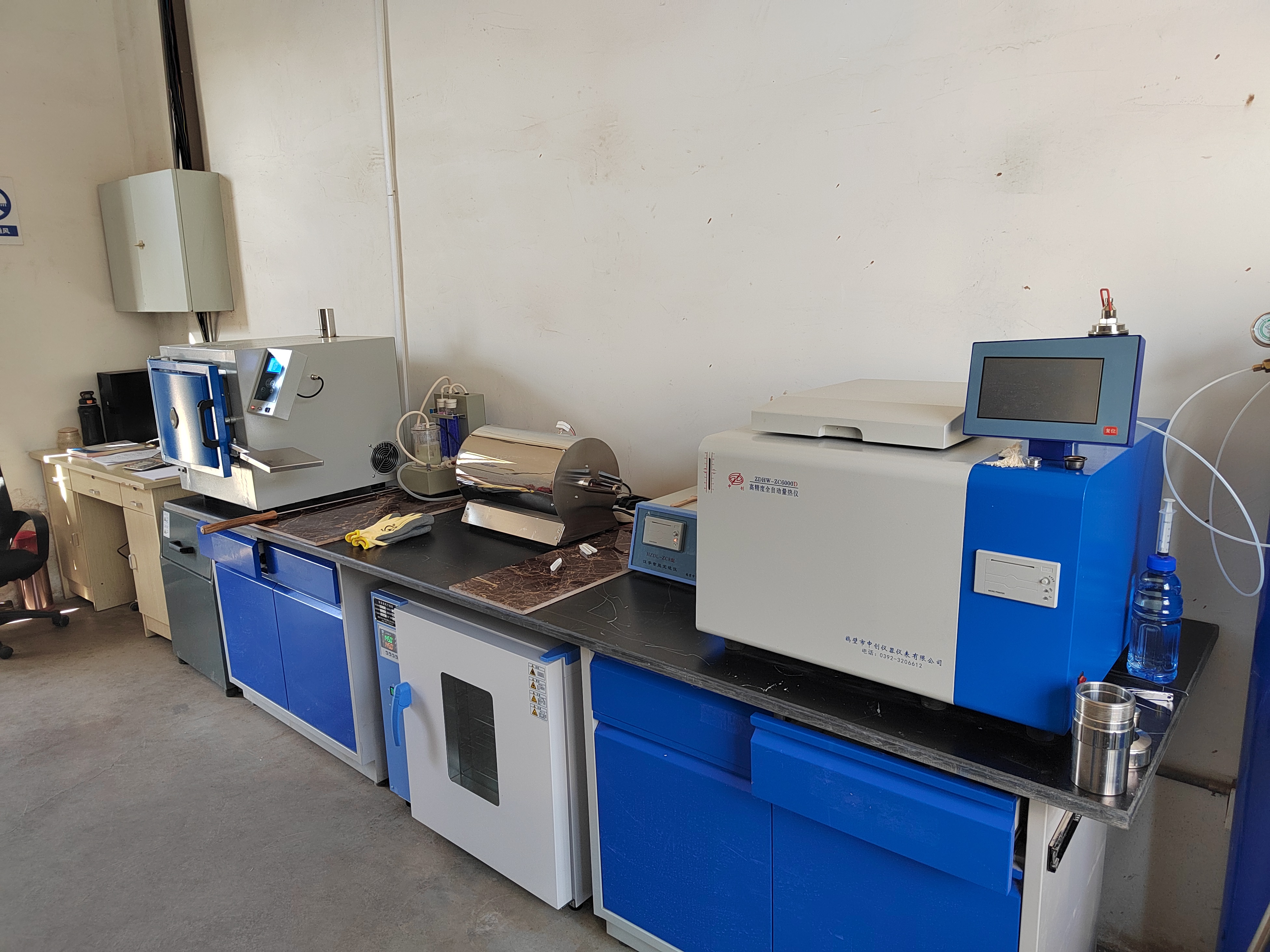 中創(chuàng)儀器公司教你怎樣選購量熱儀