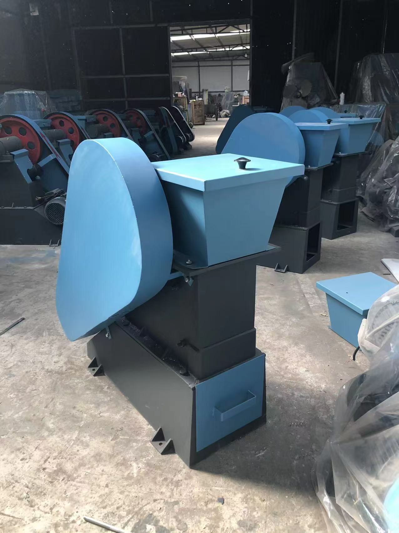 鄂式破碎機(jī)使用維護(hù)及注意事項